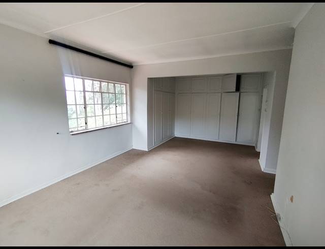 4 BEDROOM HOUSE FOR SALE IN COUNTRY LIFE PARK